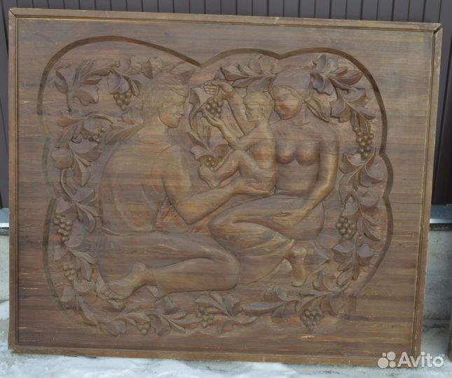 Резные картины из дерева