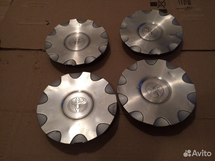 Колпак колеса Toyota Gaia