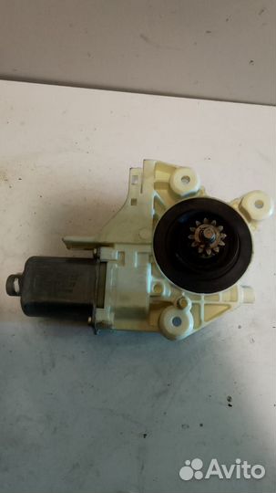 Моторчик стеклоподъемника Ford Focus 2