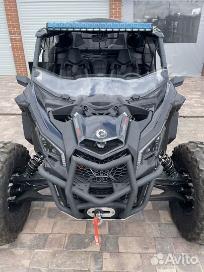 BRP CAN-AM Maverick X RS Turbo RR smart-shox
