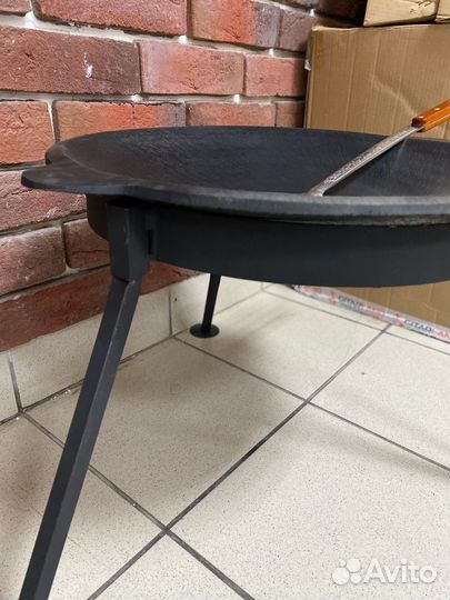 Чугунная сковорода садж