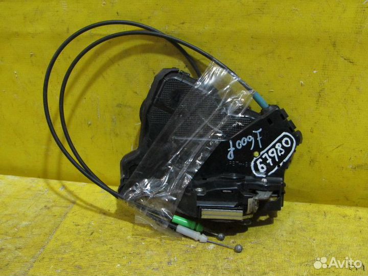 Замок передней двери Toyota RAV-4 06-12 г 67980