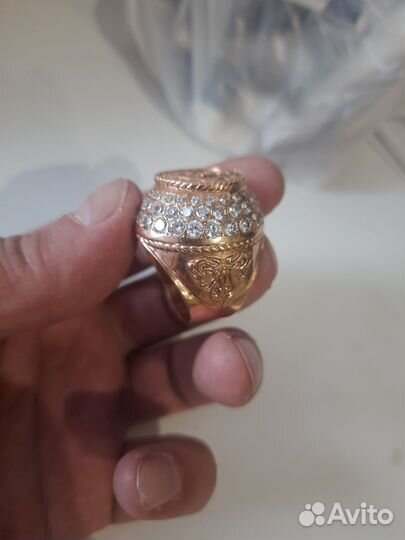 Золотое кольцо мужское перстень