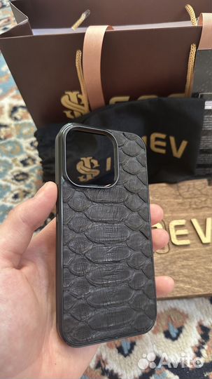 Чехол на iPhone 14 pro