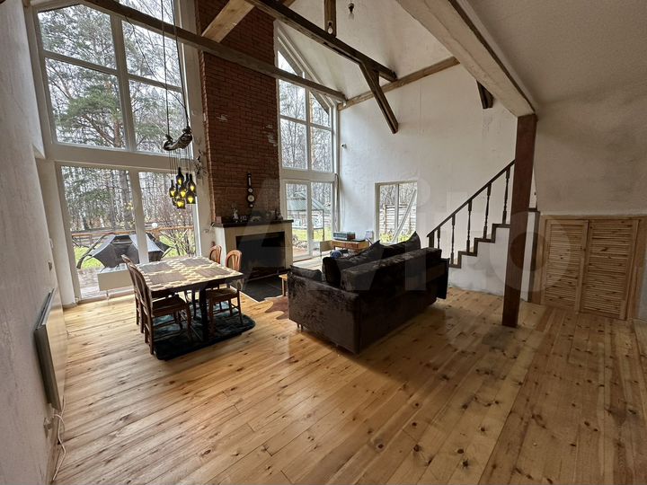 Дом 165 м² на участке 20 сот.