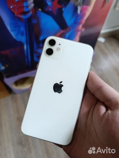 iPhone 11, 64 ГБ