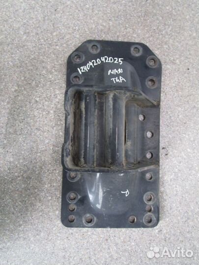 Кронштейн траверсы кпп правый MAN 81412055056