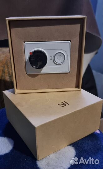 Экшн камера xiaomi YI