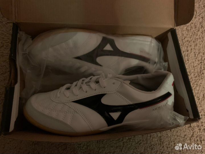 Кроссовки мизуно