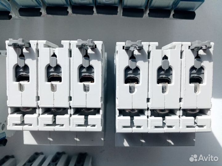 Выключатель автоматический legrand продам
