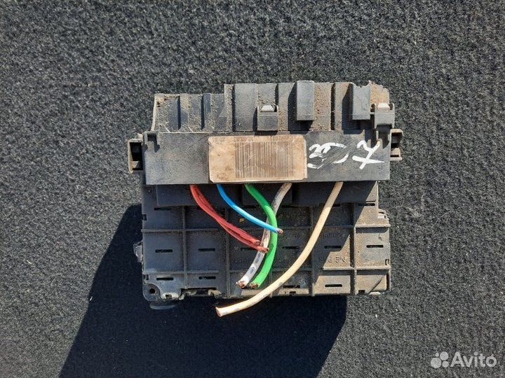 Блок предохранителей Peugeot 307