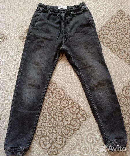 Джинсы Bershka, xs-s