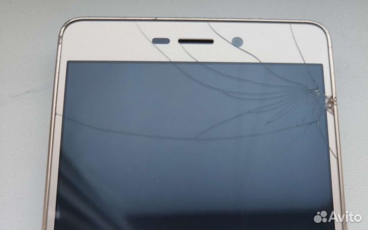 Телефон Redmi 3S