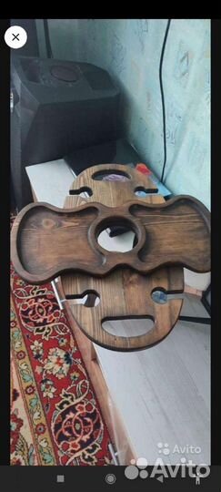 Винный столик. Дерево
