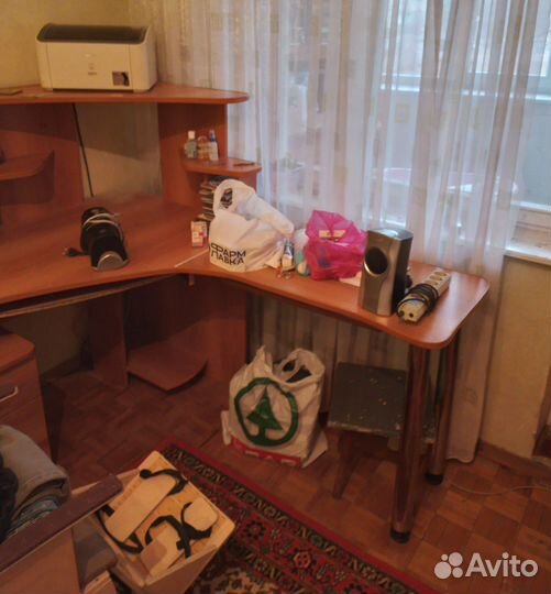 Компьютерный стол