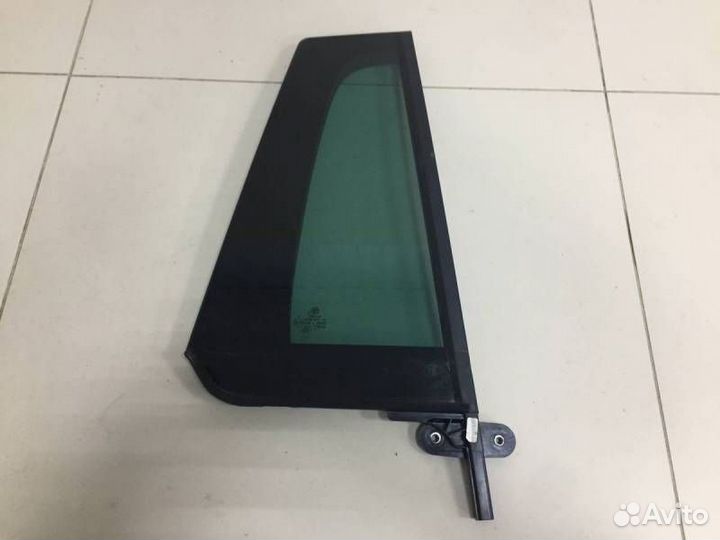 Стекло двери задней правой форточка Volkswagen Tig