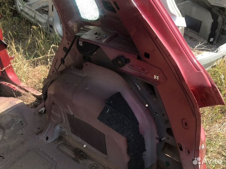 Задняя Правая четверть Фольксваген Тигуан