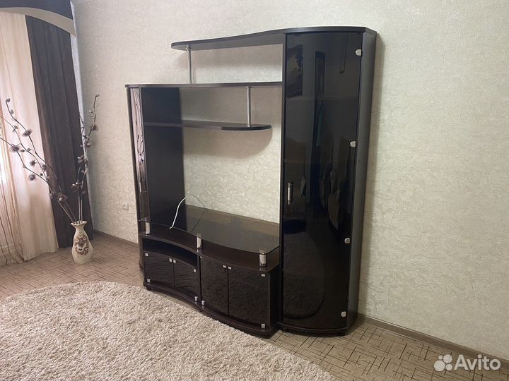 Стенка под тв