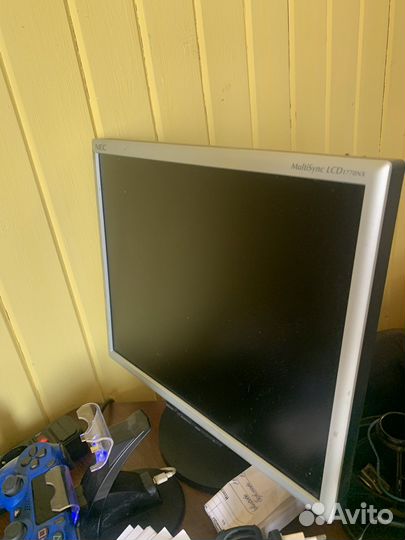Монитор NEC