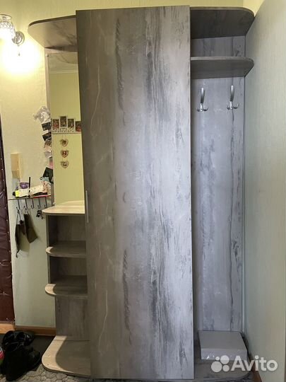 Шкаф в прихожую