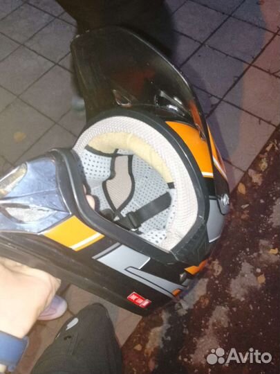 Кроссовый шлем