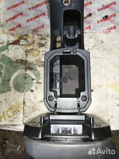 Подлокотник кожа Chevrolet Cruze