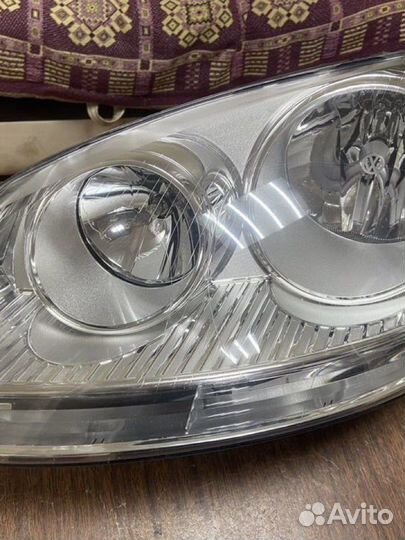 Фара левая Volkswagen Jetta 5 Golf 5 05-11г