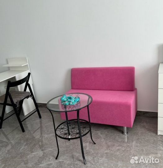 Кожзам диван офисный