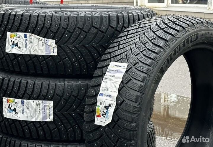 Michelin X-Ice North 4 SUV 245/45 R20 103T