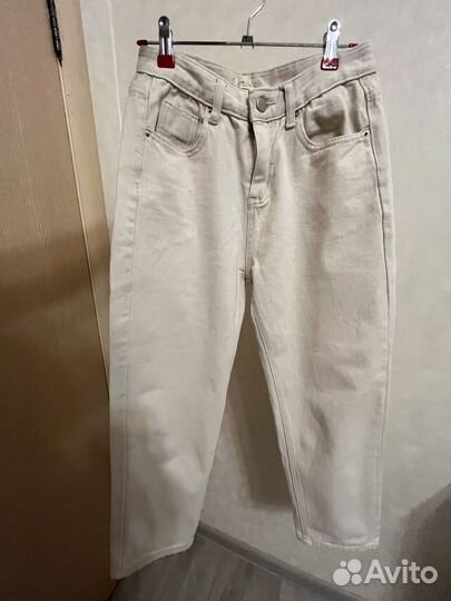 Джинсы женские