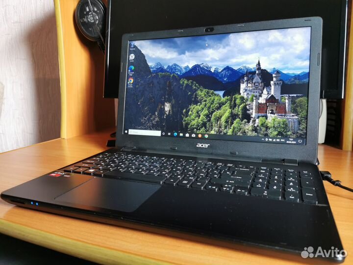 Мощный ноутбук Acer E5-521G-88VM, SSD диск