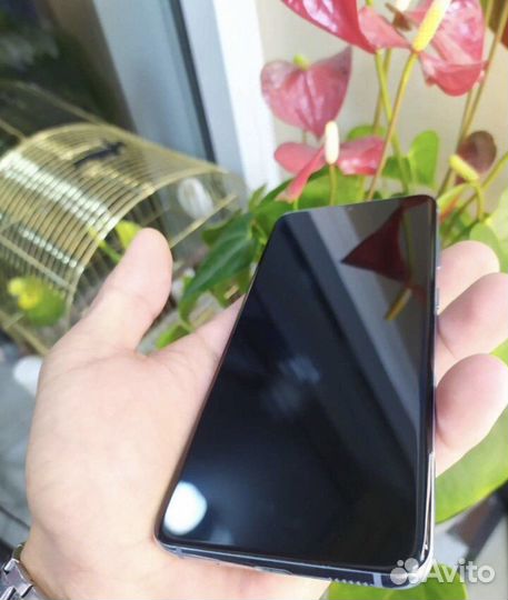 Samsung Galaxy S20, 8/128 ГБ