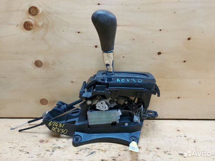 Рычаг переключения кпп Toyota Camry ACV30 2azfe