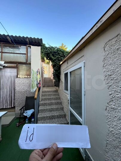 Комната 20 м² в 3-к., 1/2 эт.