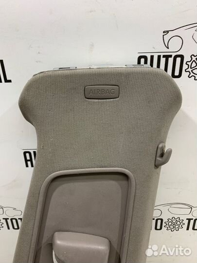 Накладка центральной стойки правая Volkswagen