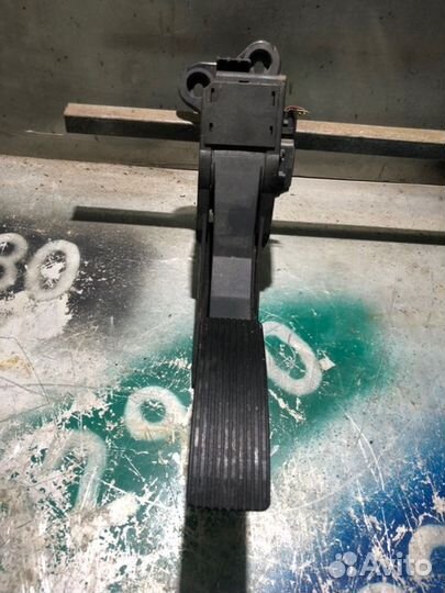 Педаль газа Mercedes-Benz Ml W164