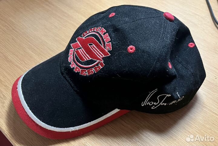 Именная кепка Михаила Любушина. Омский Авангард