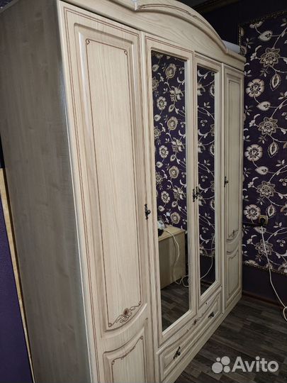 Спальный гарнитур бу