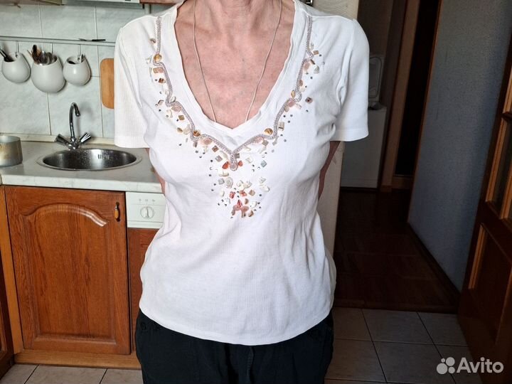 Футболка женская