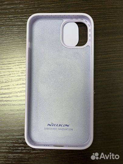 Продам чехол на iPhone 13