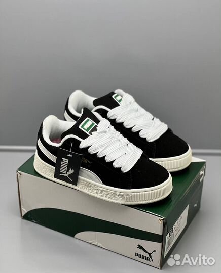 Кроссовки женские