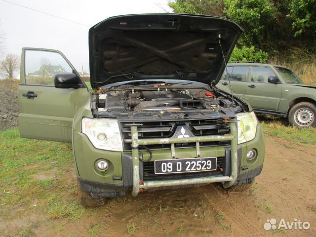 Бампер задний mitsubishi pajero 4 2009