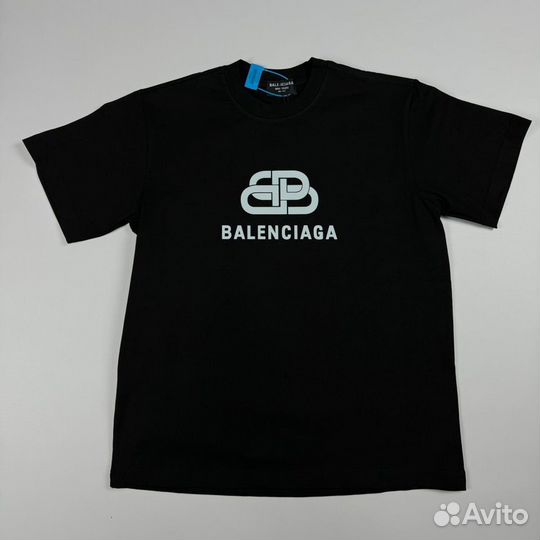 Футболка Balenciaga