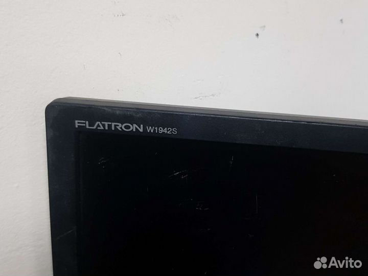 Мониторы разных моделей 19