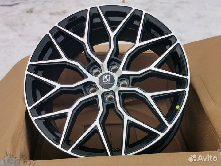 Диски Vossen HF2 r17 Toyota/Kia/Mazda/Nissan/Lexus