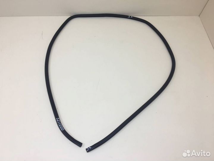 Уплотнитель проема двери задней левой Lexus RX 350