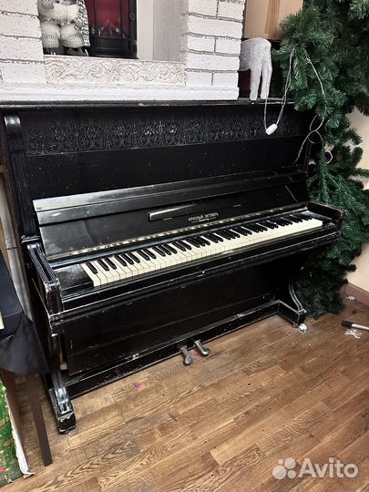 Пианино Красный октябрь бу