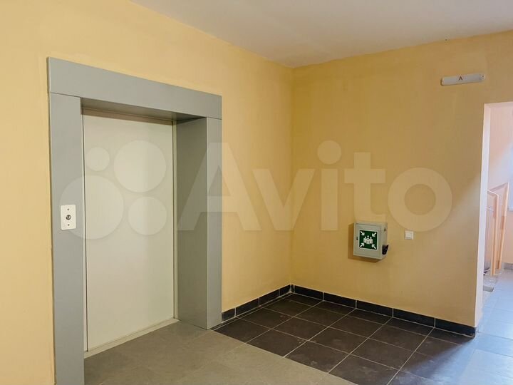 3-к. квартира, 95 м², 5/9 эт.