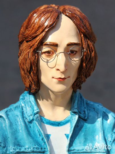 Фигурка Джона Леннона John Lennon