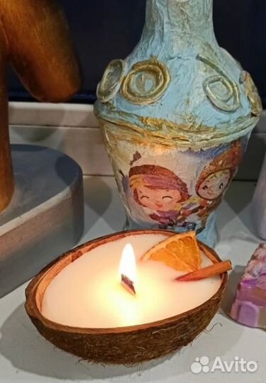 Ароматические свечи в кокосе ручной работы